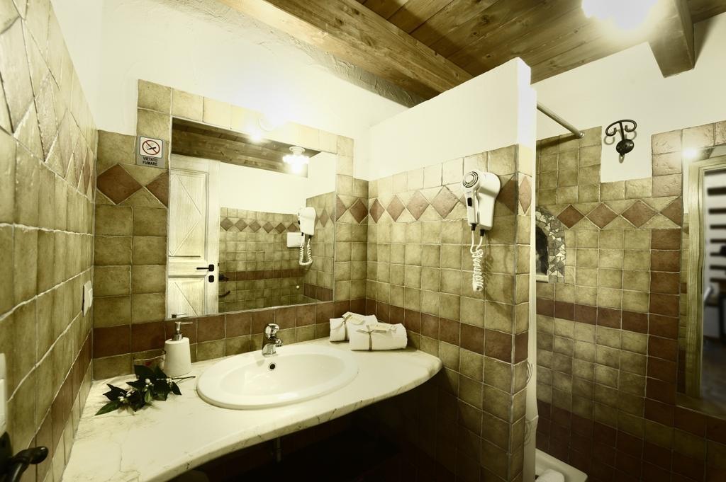 Il Giardino Degli Aranci Bed & Breakfast Mores Dış mekan fotoğraf